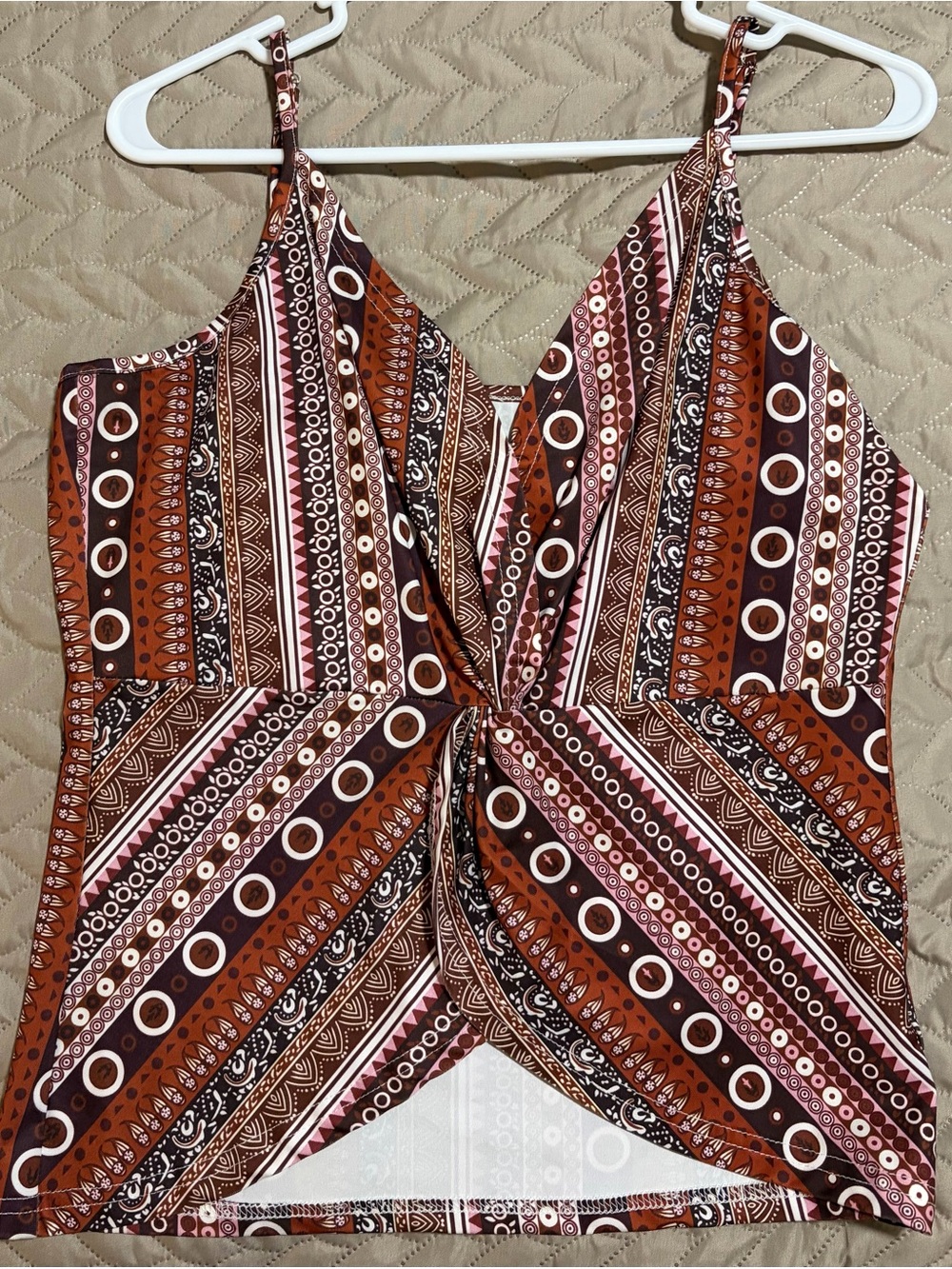 Women’s Twist-Front V-Neck Cami Tank Top - Brown Geo Print